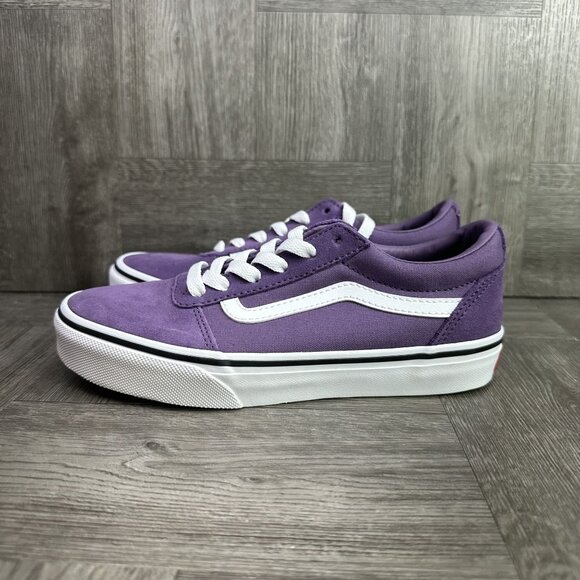 Vans Old Skool Kids size 2.5 Purple White Causal Shoes - Picture 2 of 8
